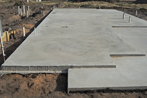 Best Custom Concrete Contractor  in Edwardsville, PA